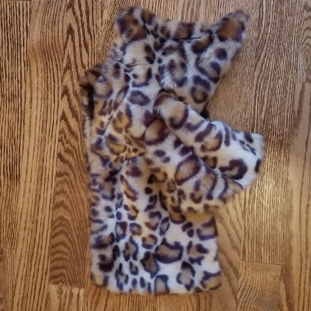 Animal Print Ultra Soft Faux Fur Scarf Leopard Cheetah Print Luxury Urban
